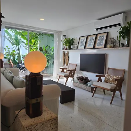 Apartamento Vista Increíble Al Mar Y Centro